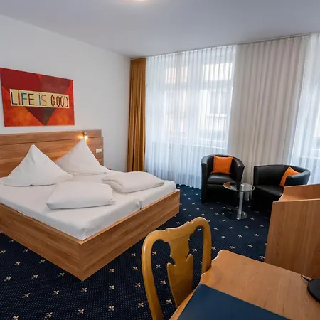 Hotel Capri Uberlingen Exterior photo